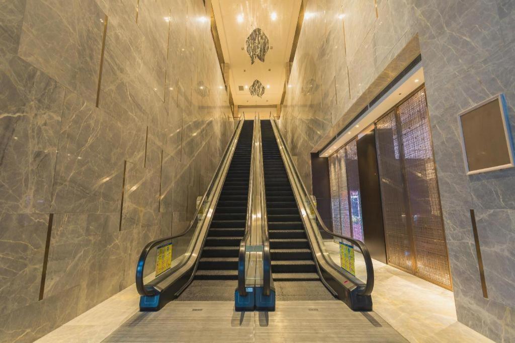 The Qube Hotel Jingzhou מראה חיצוני תמונה